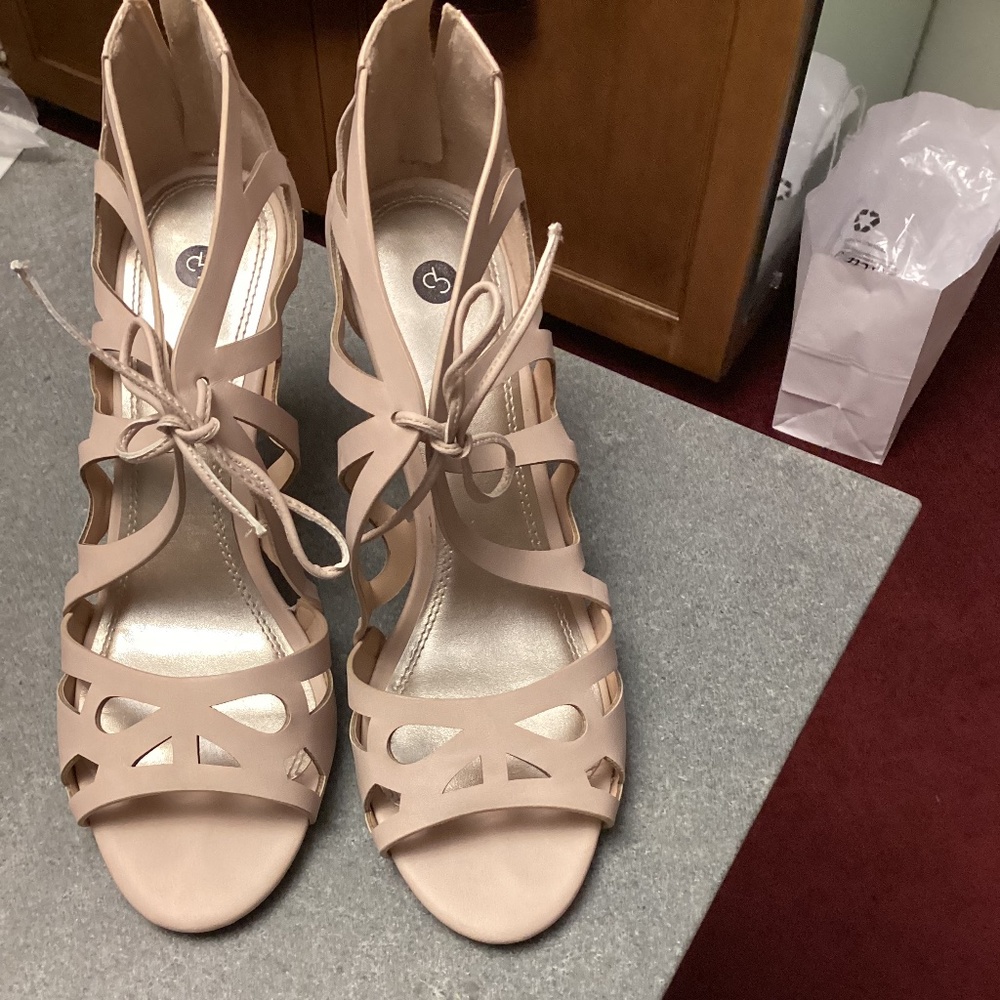 Light Pink - image 1